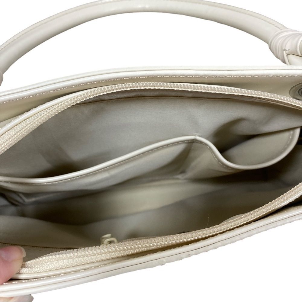 WILSONS LEATHER Genuine Leather Cream Handbag - Picture 6 of 10